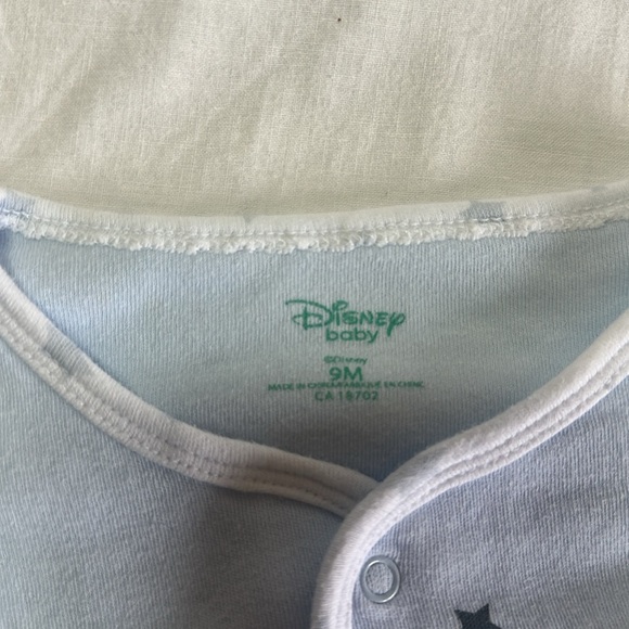 Disney - Mickey Mouse Baby Set in Light Blue and Gray with bonus hat - Picture 3 of 6